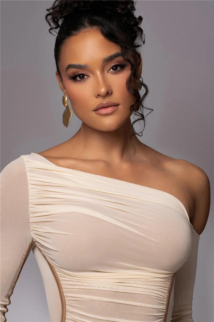 88A00E99-F68C-4B06-BE24-5BBD54DFA6DF